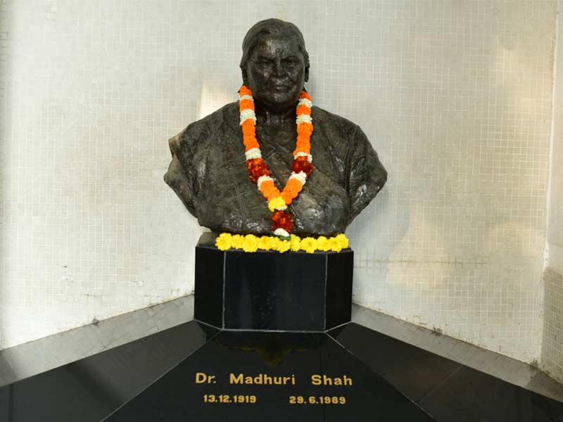 Madhuri Shah statue at JML